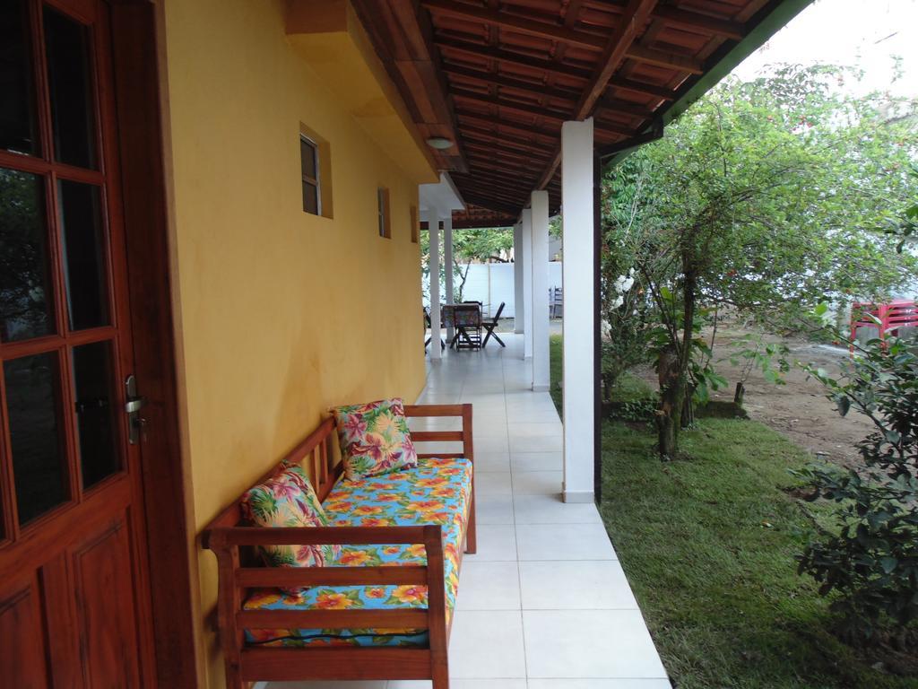 Livina Hostel Парати Екстериор снимка